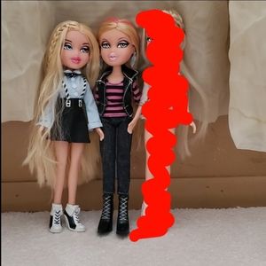 Lot of 2 Bratz Dolls